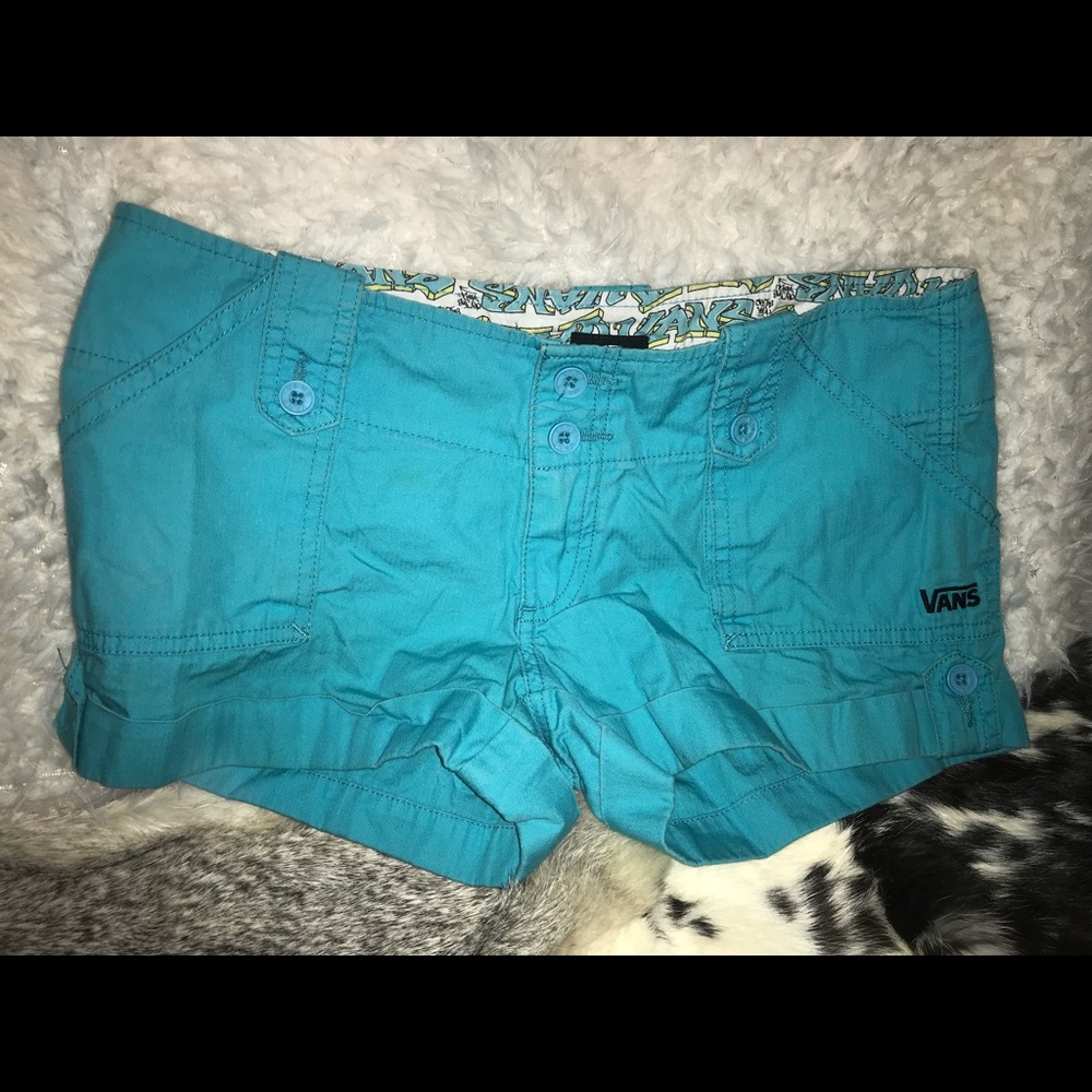 Turquoise vans short